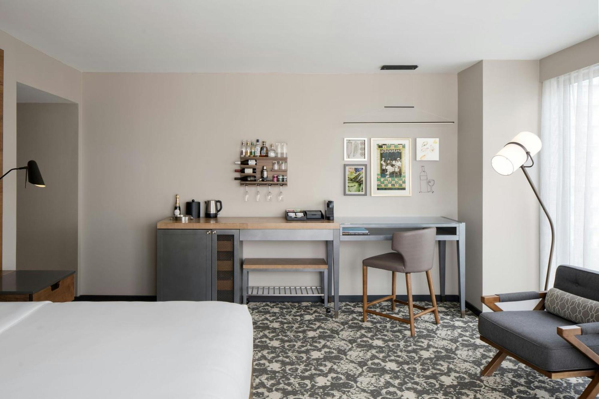 Epicurean Atlanta, Autograph Collection 4*
